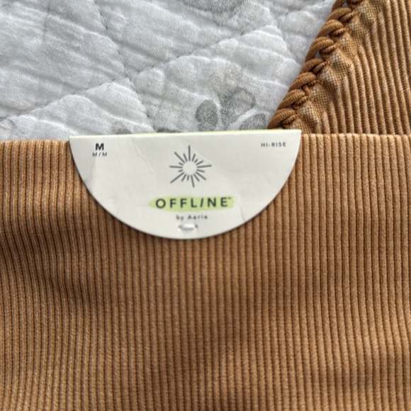 NWT Aerie Collant Sans Pieds 7/8 legging size M - Picture 3 of 6